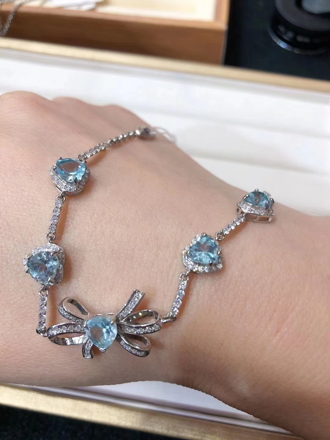 S925 Natural Blue Topaz Heart Bracelet