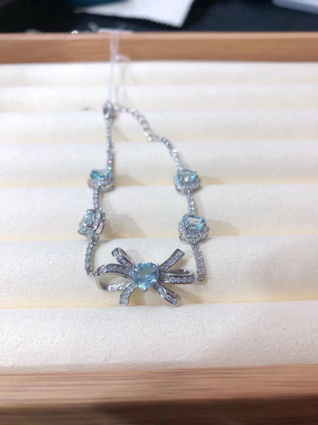 S925 Natural Blue Topaz Heart Bracelet