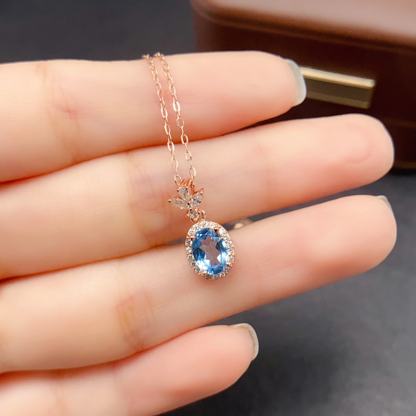 Natural Swiss Blue Topaz Pendant 5x7mm Ellipse Cut 925 Silver Simple Elegant Necklace Fashion Jewelry For Women