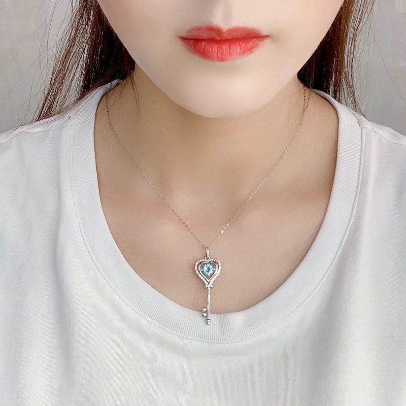 S925 Natural Swiss Blue Topaz Chain Pendant