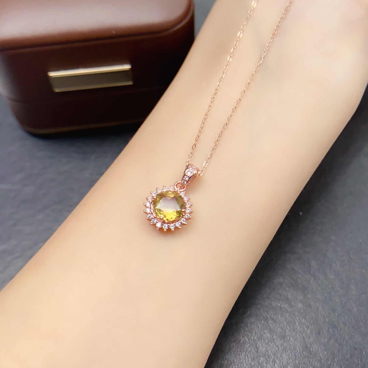 Natural Citrine Pendant Necklace, Round Cut Simple Style, High Quality 925 Silver Setting, 6x6mm+  Product Title (Chinese):
