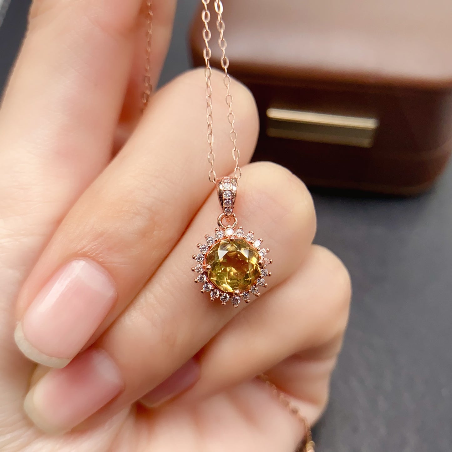 Natural Citrine Pendant Necklace, Round Cut Simple Style, High Quality 925 Silver Setting, 6x6mm+  Product Title (Chinese):
