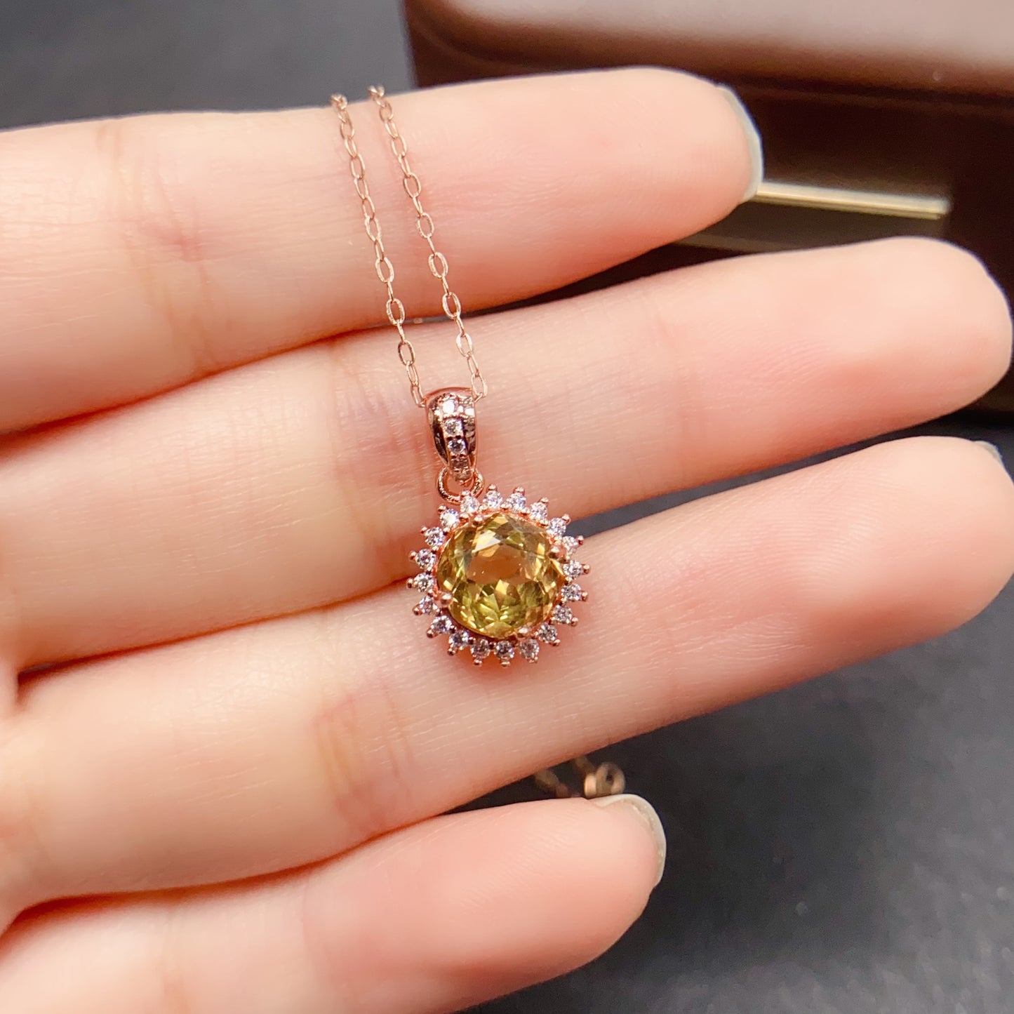 Natural Citrine Pendant Necklace, Round Cut Simple Style, High Quality 925 Silver Setting, 6x6mm+  Product Title (Chinese):