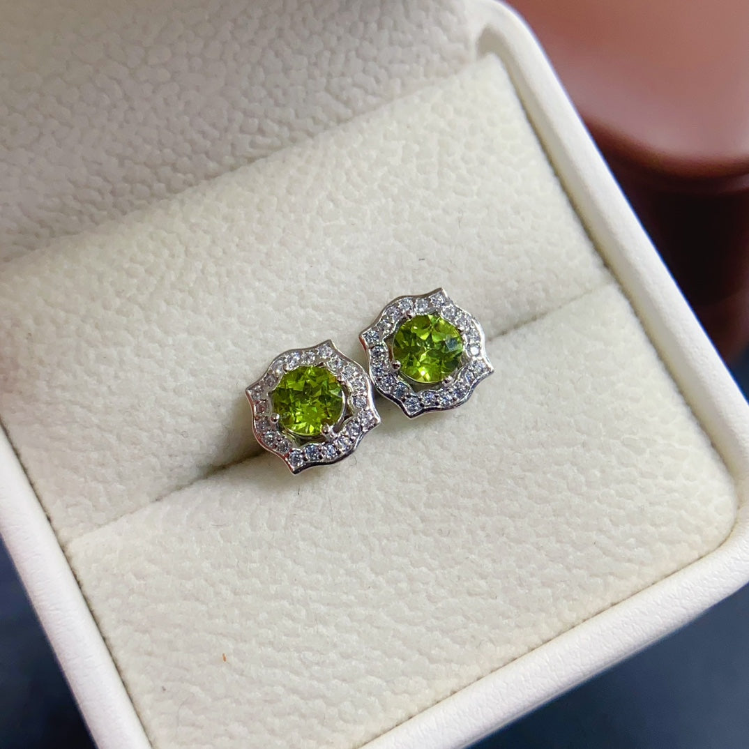 Natural Peridot EarringsGreen Sparkle🔥High Clarity 5*5mm Stone of Happiness S925 Silver Gift