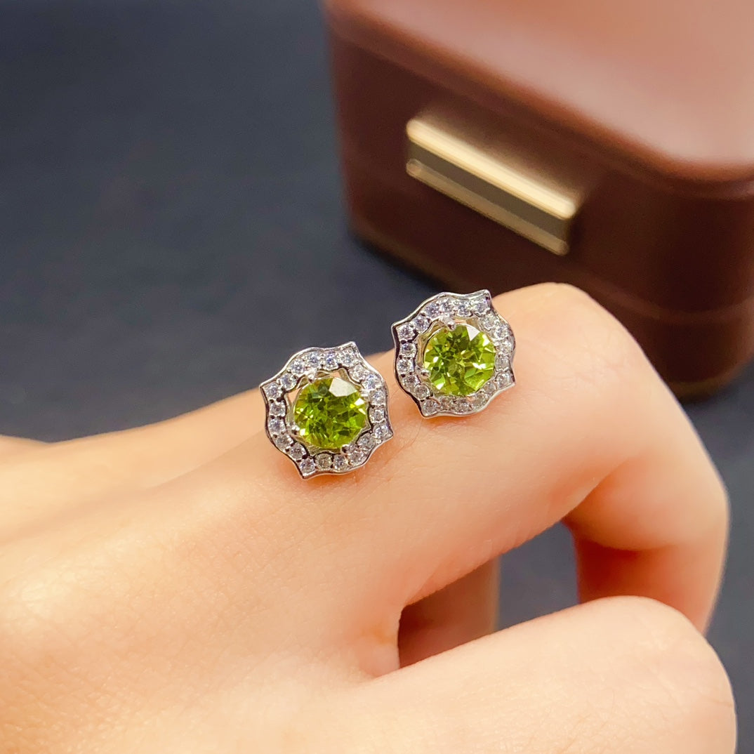 Natural Peridot EarringsGreen Sparkle🔥High Clarity 5*5mm Stone of Happiness S925 Silver Gift