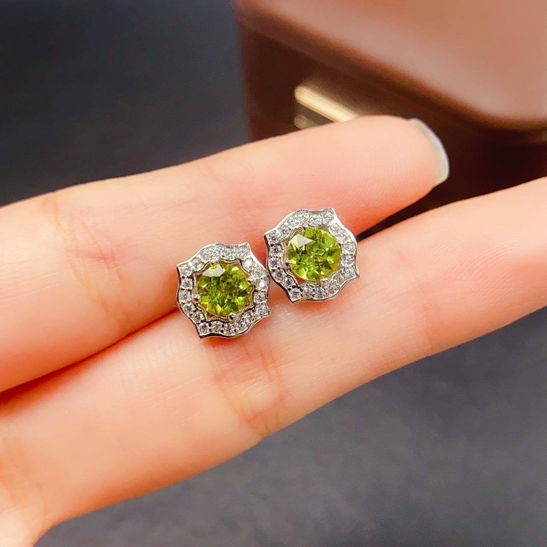Natural Peridot EarringsGreen Sparkle🔥High Clarity 5*5mm Stone of Happiness S925 Silver Gift