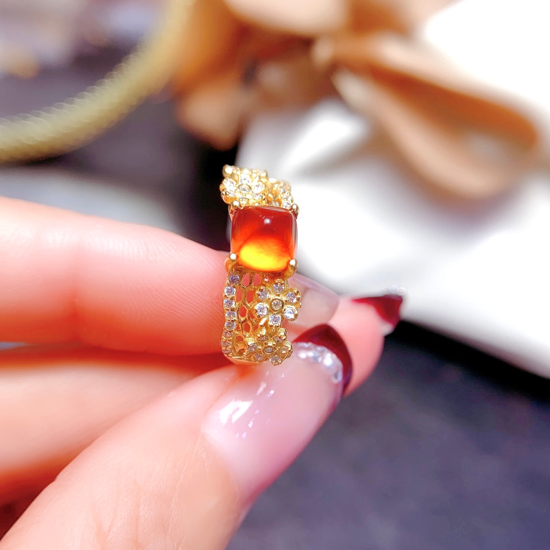 Natural Fanta Garnet Sugar Loaf Cut Adjustable Ring 6*6mm Gold Setting Simple Design Full Clean High Clarity Vibrant Fanta Color S925 Silver Setting Light Luxury Minimalist Ins Style Gift