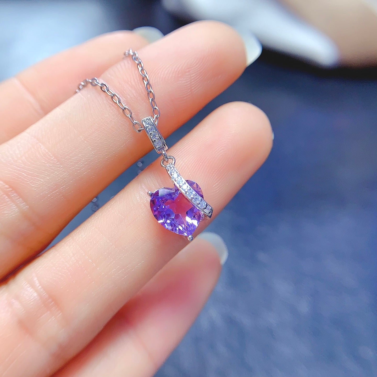Natural Amethyst Heart Pendant 8*8mm Heart Shape S925 Silver Setting Mysterious Purple High Clarity Full Fire Romantic Heart Simple Light Luxury Versatile Choker Necklace Ins Style Gift