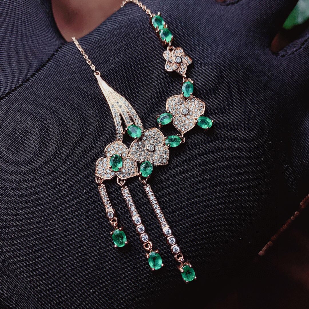 Natural Colombian Emerald Necklace Luxury Design 3*4mm Gold-Plated Look High Clarity Full Fire Intense Green S925 Silver Setting Light Luxury Vintage Versatile Gif