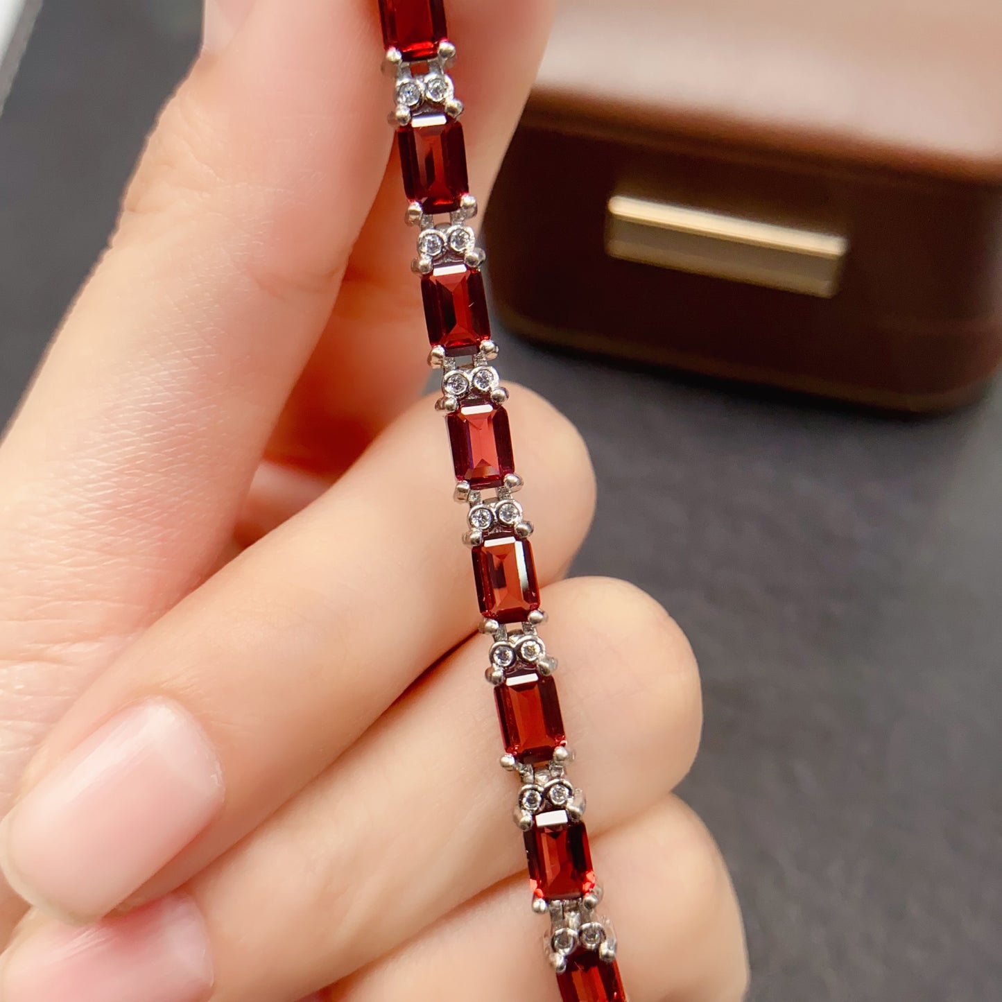 Natural Garnet Tennis Bracelet 4*6mm Wine-Red Full Clean Full Fire S925 Silver Setting Simple Fashion Versatile Light Luxury Ins Style Gift