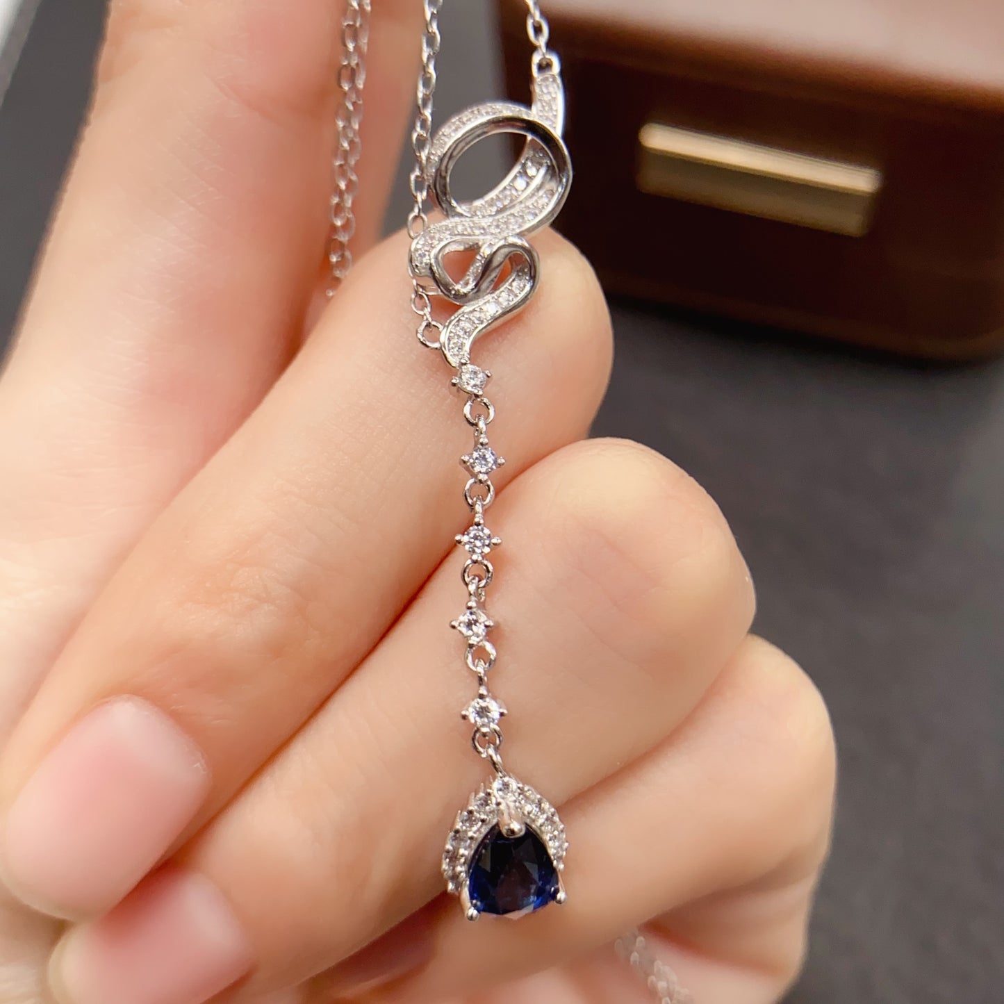 Natural Sapphire Teardrop Pendant 5*7mm High Clarity Full Fire Rich Royal Blue S925 Silver Setting Simple Light Luxury Versatile Choker Necklace Ins Style Gift