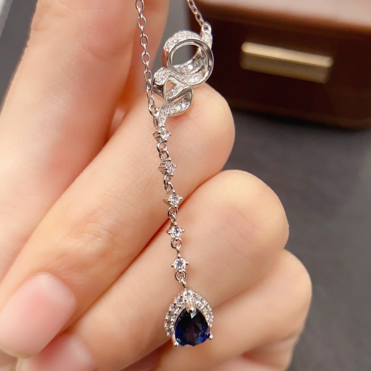 Natural Sapphire Teardrop Pendant 5*7mm High Clarity Full Fire Rich Royal Blue S925 Silver Setting Simple Light Luxury Versatile Choker Necklace Ins Style Gift