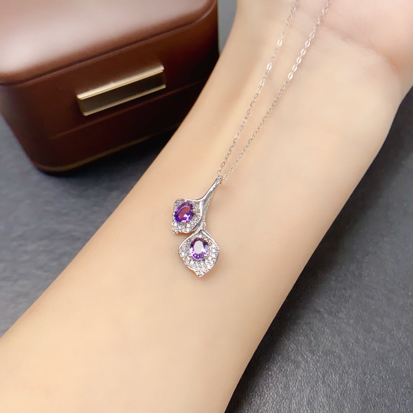 Natural Amethyst Double Leaf Pendant 4*5mm Cute Fresh Design High Clarity Full Fire S925 Silver Setting Versatile Light Luxury Choker Necklace Ins Style Gif