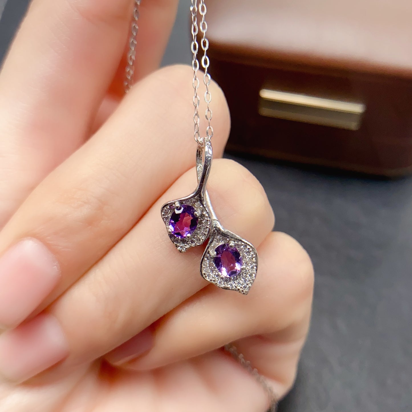 Natural Amethyst Double Leaf Pendant 4*5mm Cute Fresh Design High Clarity Full Fire S925 Silver Setting Versatile Light Luxury Choker Necklace Ins Style Gif