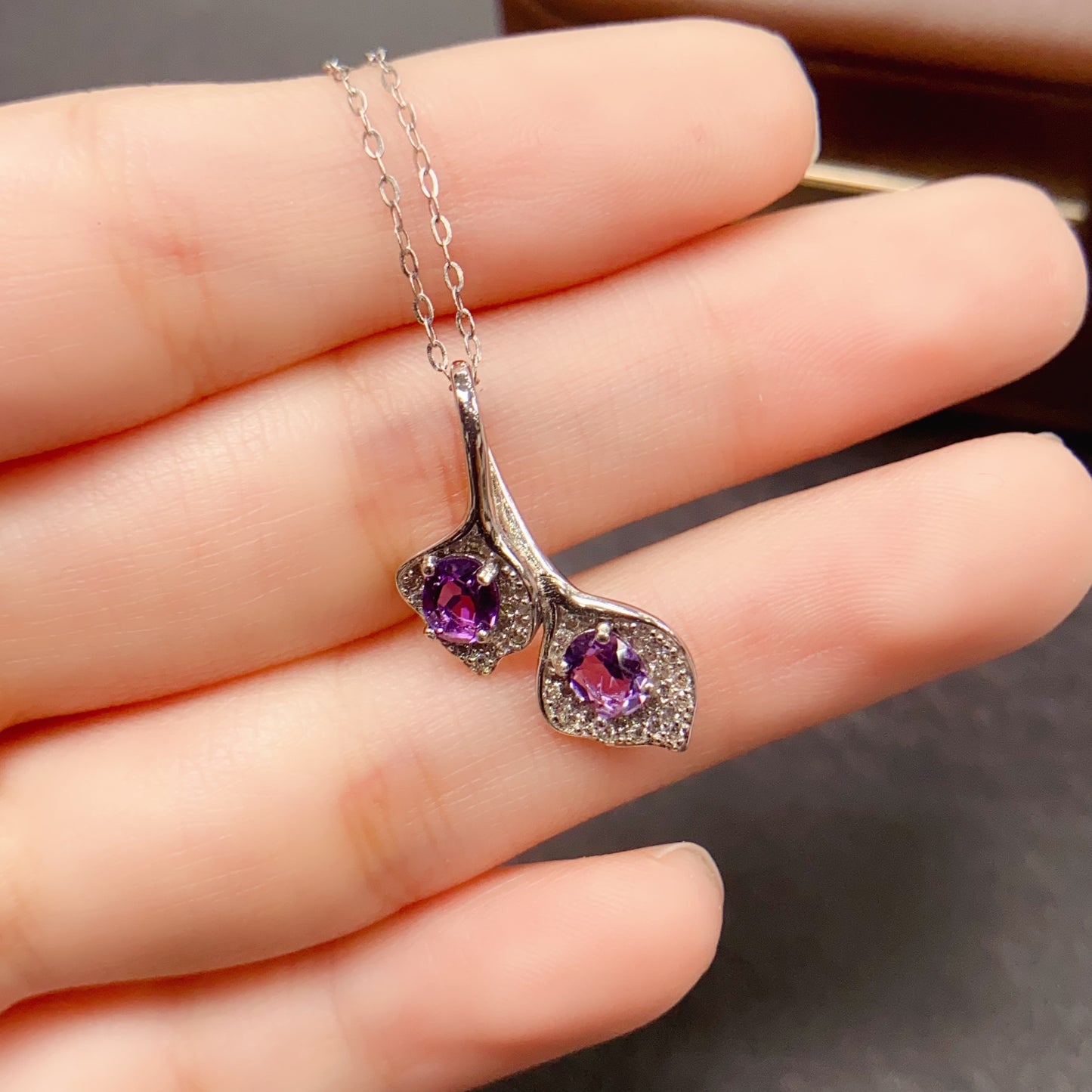 Natural Amethyst Double Leaf Pendant 4*5mm Cute Fresh Design High Clarity Full Fire S925 Silver Setting Versatile Light Luxury Choker Necklace Ins Style Gif