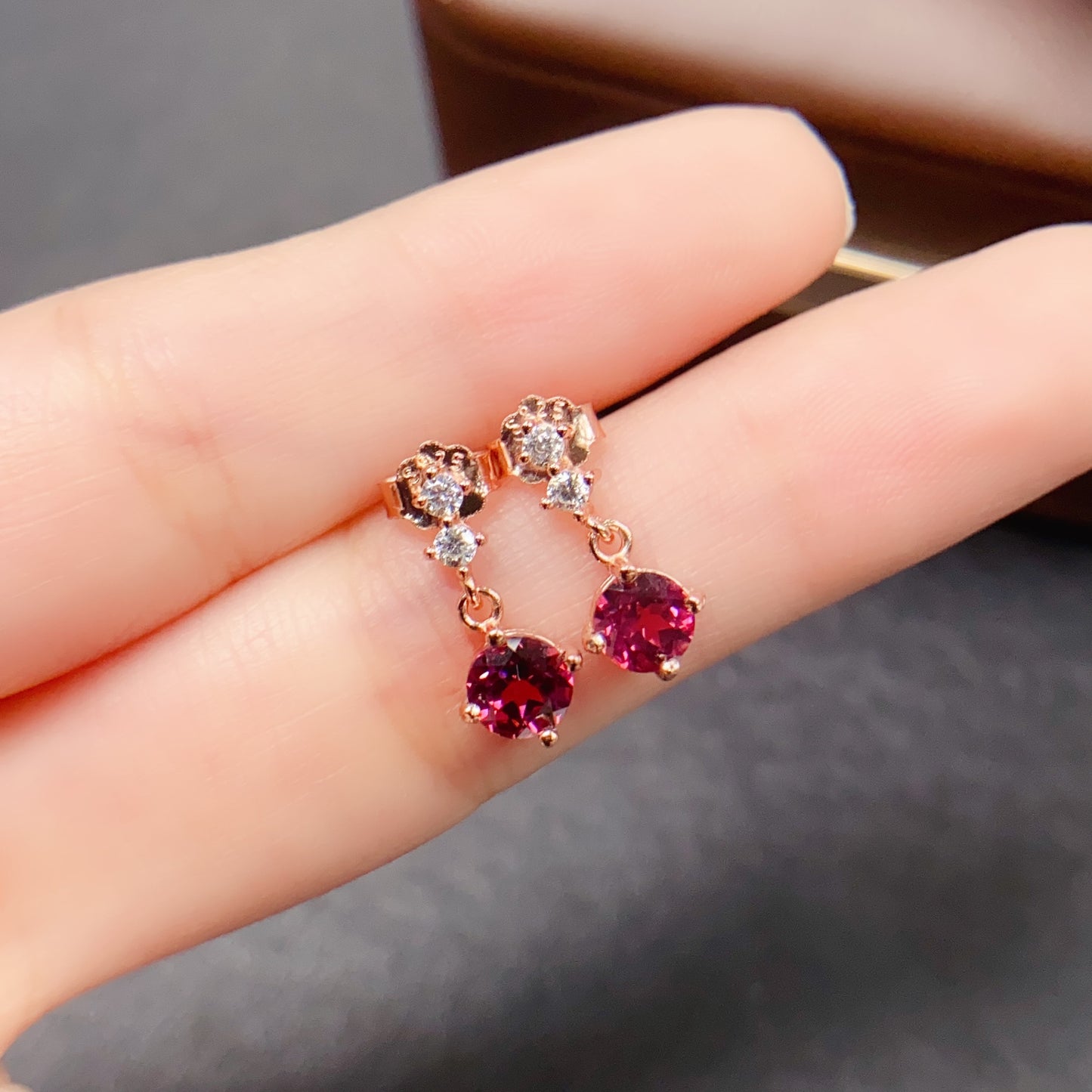 Natural Magnesite Garnet Earrings Ear Drops 5*5mm 2-in-1 High Clarity Full Fire Bright Green S925 Silver Setting Simple Light Luxury Versatile Ins Style Gift