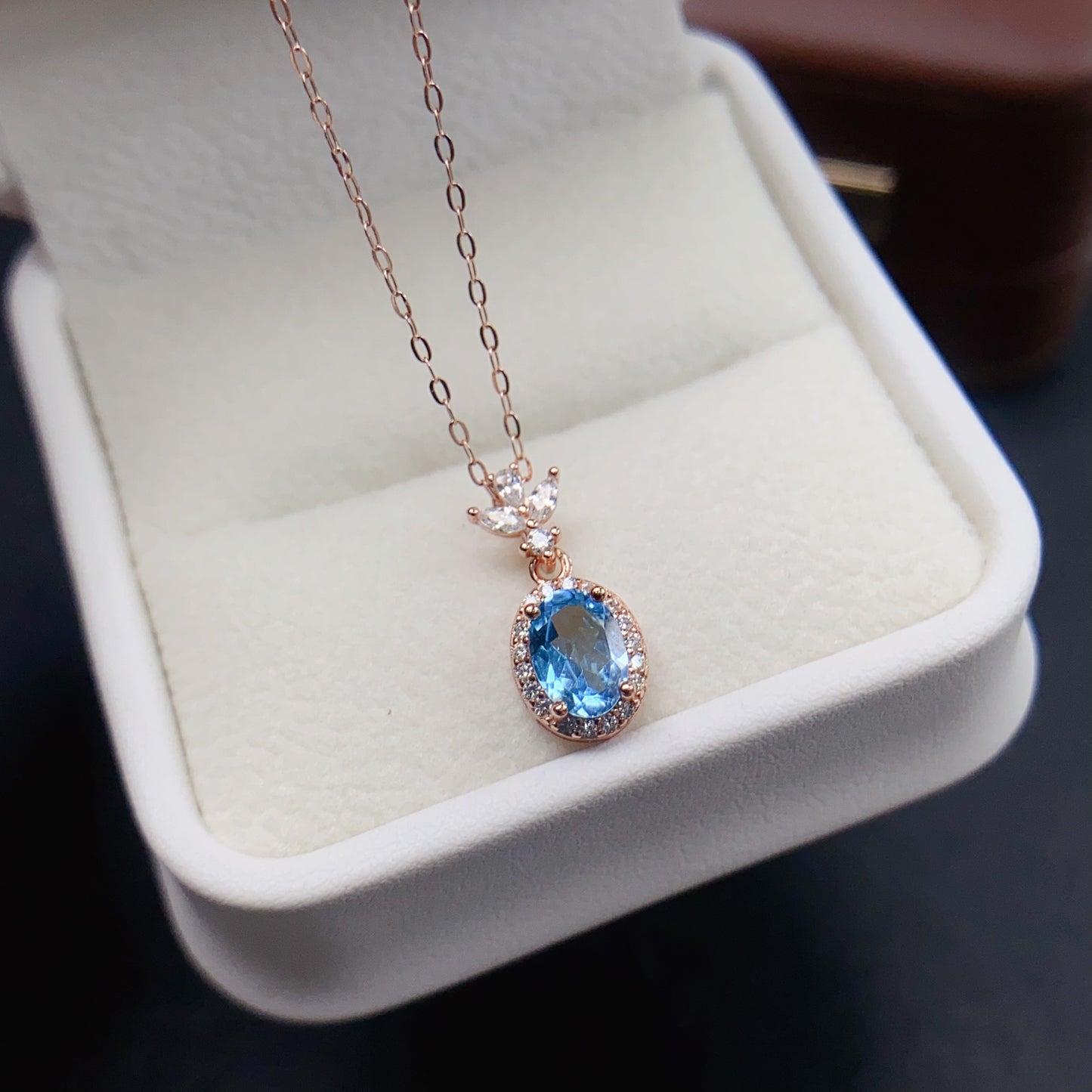 Natural Swiss Blue Topaz Pendant 5x7mm Ellipse Cut 925 Silver Simple Elegant Necklace Fashion Jewelry For Women