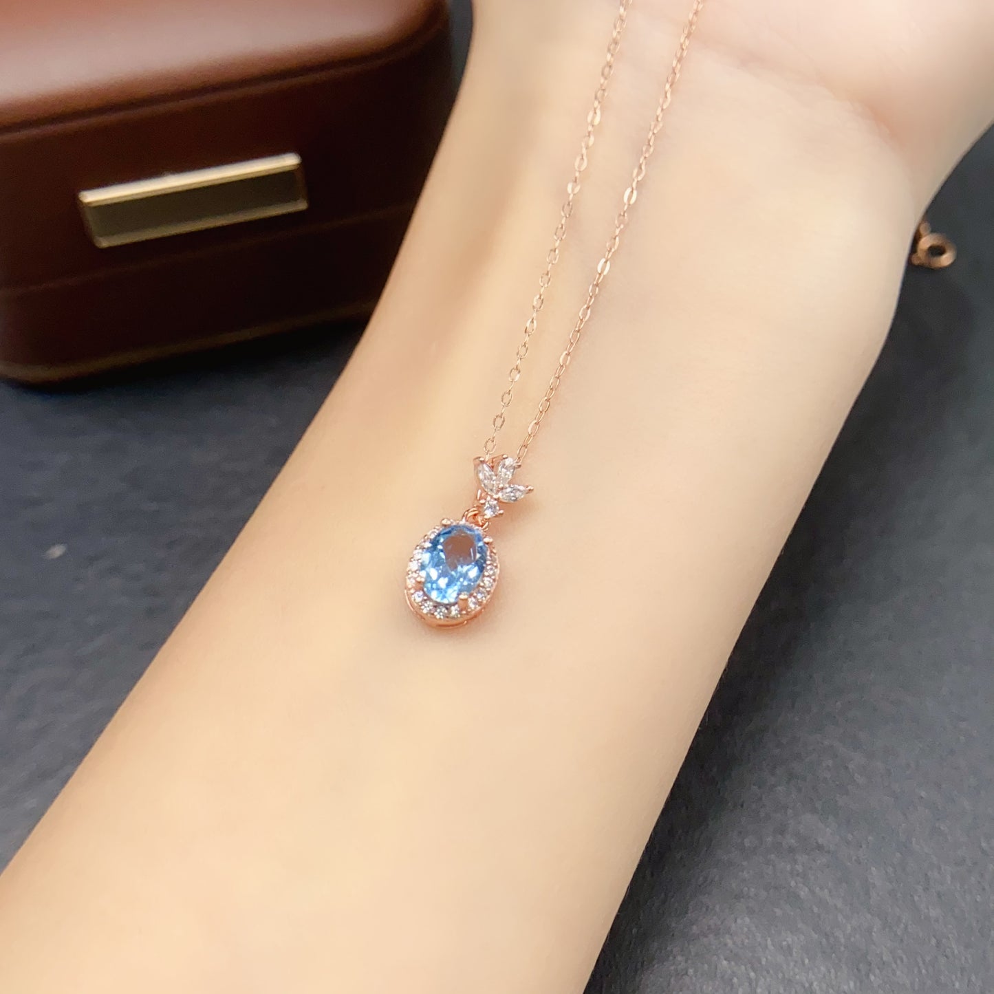 Natural Swiss Blue Topaz Pendant 5x7mm Ellipse Cut 925 Silver Simple Elegant Necklace Fashion Jewelry For Women