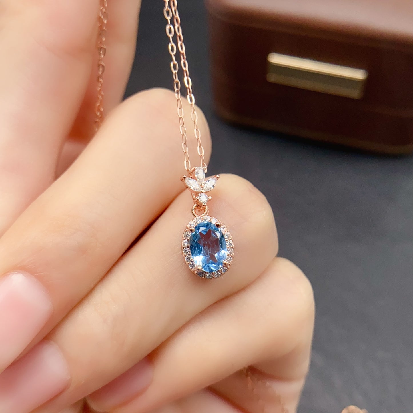 Natural Swiss Blue Topaz Pendant 5x7mm Ellipse Cut 925 Silver Simple Elegant Necklace Fashion Jewelry For Women