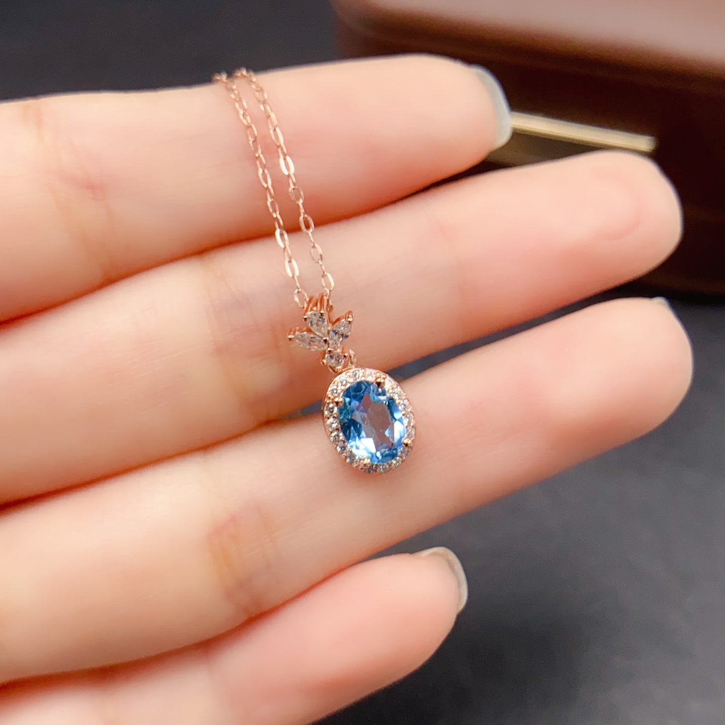 Natural Swiss Blue Topaz Pendant 5x7mm Ellipse Cut 925 Silver Simple Elegant Necklace Fashion Jewelry For Women