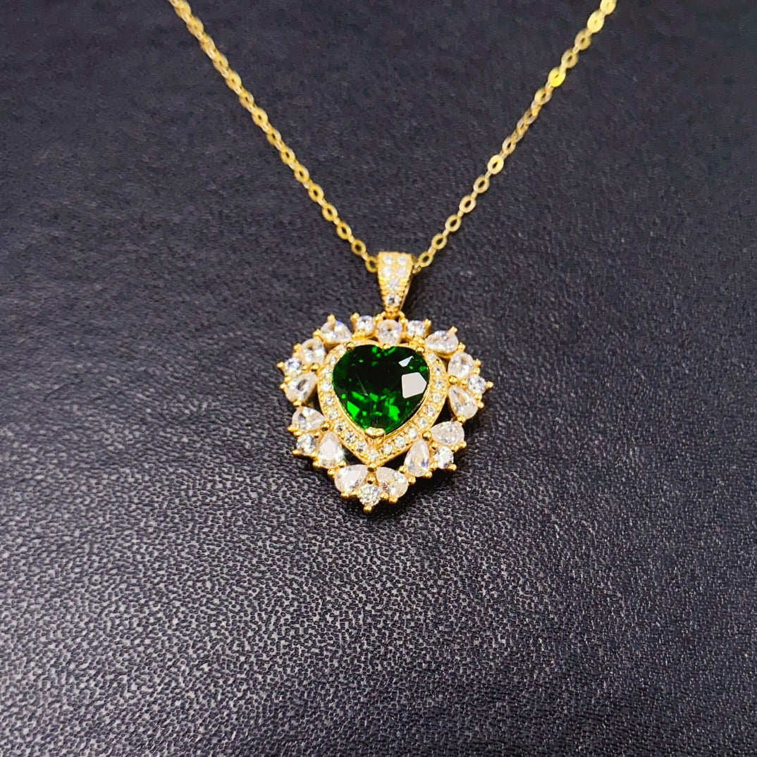 925 Silver Diopside Pendant Necklace | Natural Gem | Heart Design | 8x8mm Vibrant Green | High Quality | Valentine‘s Gift | Fine Jewelry for Women