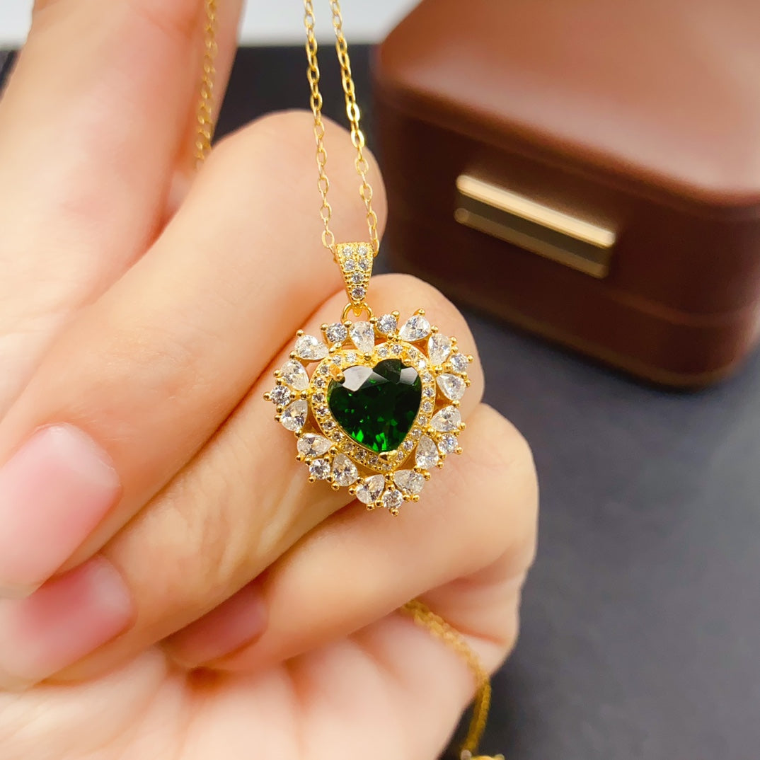 925 Silver Diopside Pendant Necklace | Natural Gem | Heart Design | 8x8mm Vibrant Green | High Quality | Valentine‘s Gift | Fine Jewelry for Women
