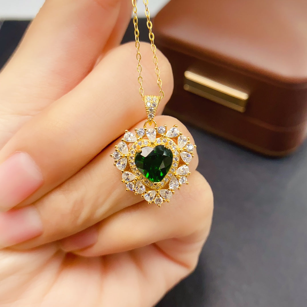 925 Silver Diopside Pendant Necklace | Natural Gem | Heart Design | 8x8mm Vibrant Green | High Quality | Valentine‘s Gift | Fine Jewelry for Women