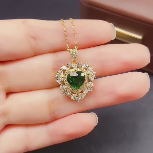 925 Silver Diopside Pendant Necklace | Natural Gem | Heart Design | 8x8mm Vibrant Green | High Quality | Valentine‘s Gift | Fine Jewelry for Women