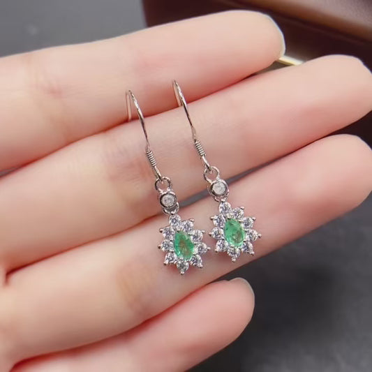 Natural Emerald Sunflower Earrings 3*5mm Safety Ear Hook Design High Clarity Full Fire Rich Green S925 Silver Setting Sweet Light Luxury Versatile Ins Style Gift