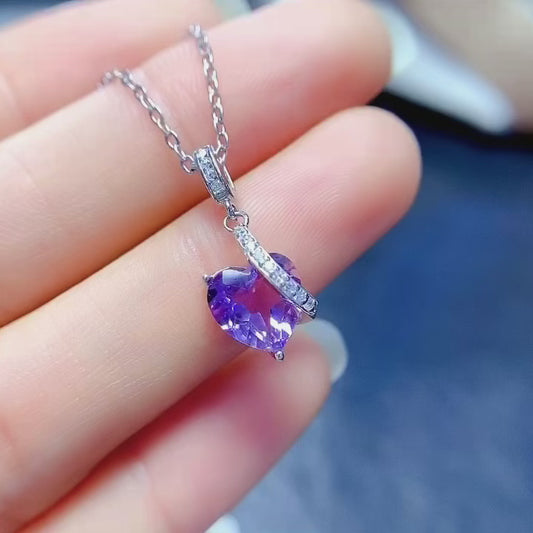 Natural Amethyst Heart Pendant 8*8mm Heart Shape S925 Silver Setting Mysterious Purple High Clarity Full Fire Romantic Heart Simple Light Luxury Versatile Choker Necklace Ins Style Gift